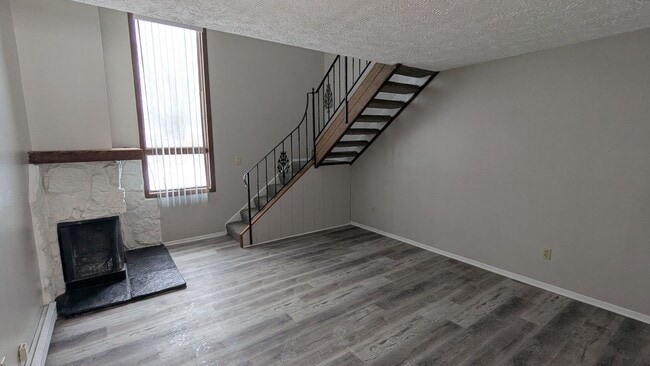 Building Photo - MN Cedar Village (819)