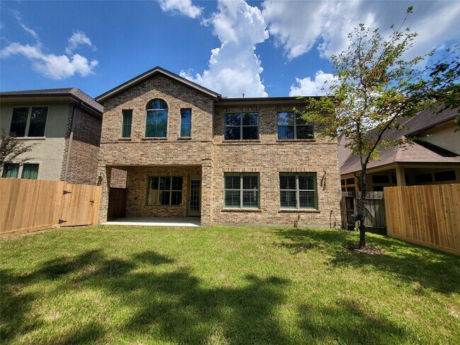 Building Photo - 8811 Van Allen Dr