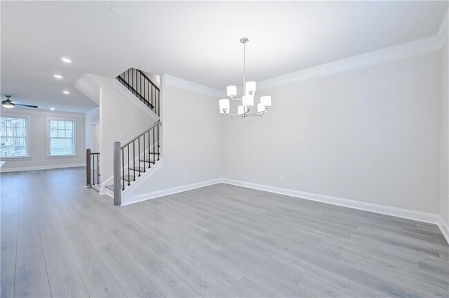 Building Photo - 1356 Live Oak Ln