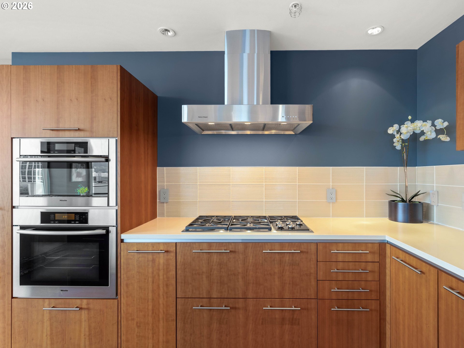 Building Photo - 311 NW 12th Ave