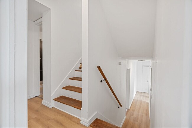Building Photo - 3720 Greengrass Dr