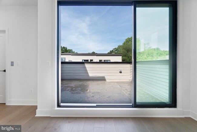 Building Photo - 5353 ZENITH OVLK