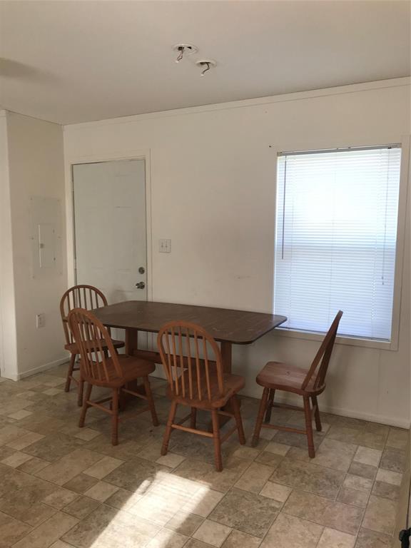 Building Photo - 17025 Wellborne Dr