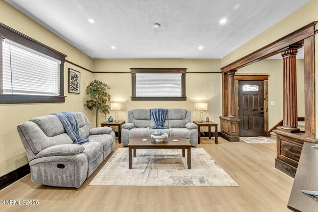 Building Photo - 33 W 8th St