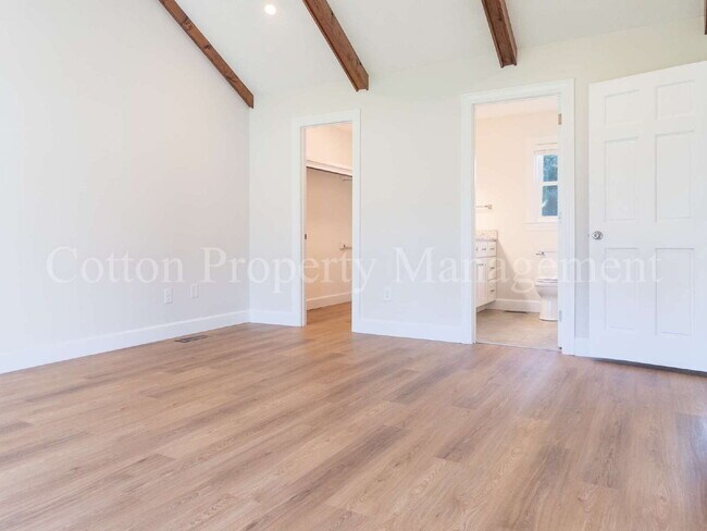 Building Photo - 4602 Terry Ln