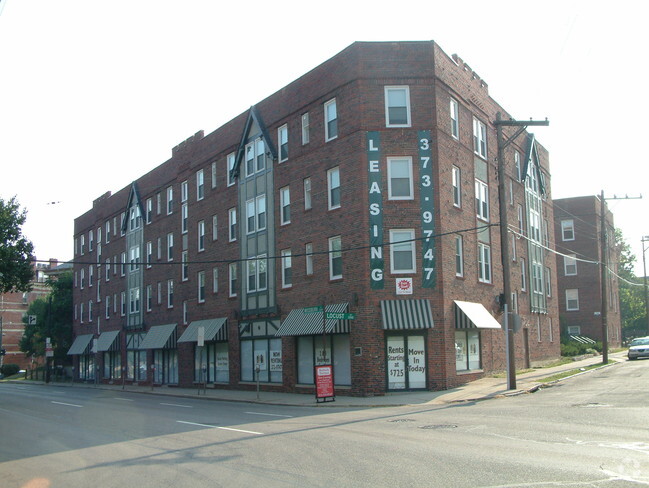 Building Photo - Woodburn Courtyard Apartments