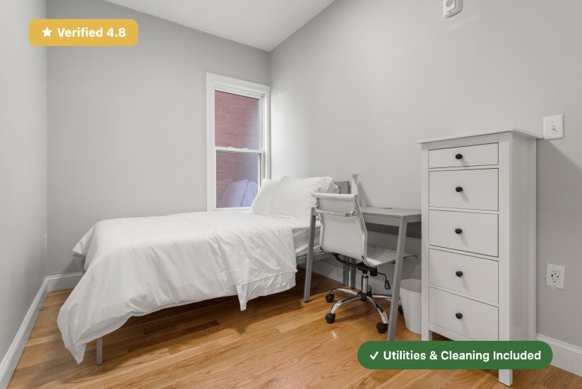 Building Photo - Furnished Bedroom with Private Bath in South Boston