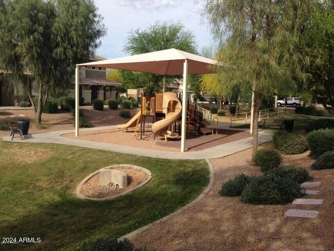 Building Photo - 5820 E Harmony Ave