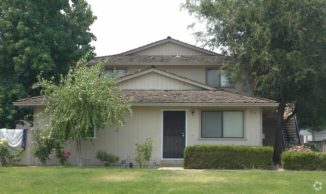 Primary Photo - 2408 L St