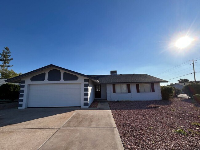 Primary Photo - 8601 E Orange Blossom Ln