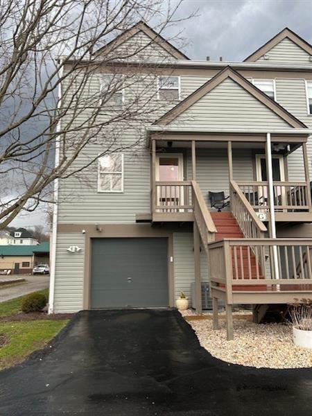 Building Photo - 1099d Riverside Dr