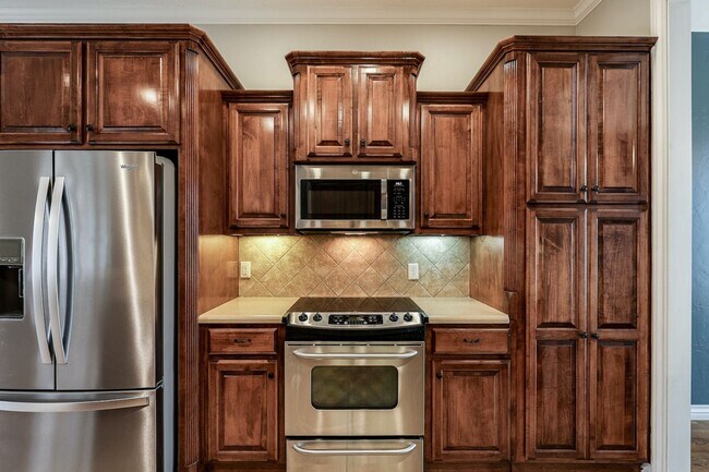 Building Photo - 4 Bedroom South Edmond Home For Rent