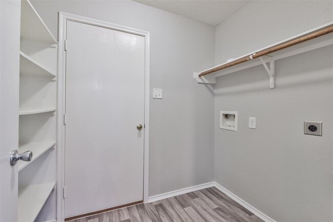 Building Photo - 15515 Echo Stable Ln