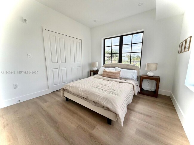 Building Photo - 1619 Jefferson Ave