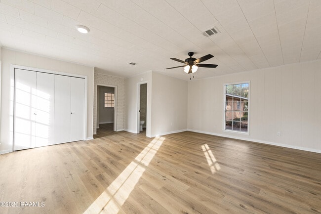 Building Photo - 240 N College Rd