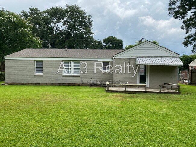 Building Photo - 723 Hillman St