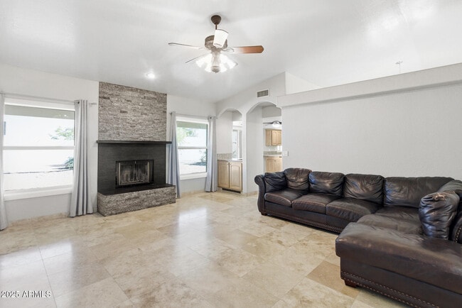 Building Photo - 15912 Centipede Dr