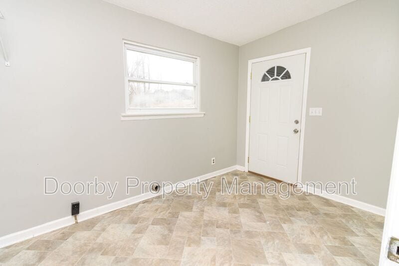 Building Photo - 11412 London Ln