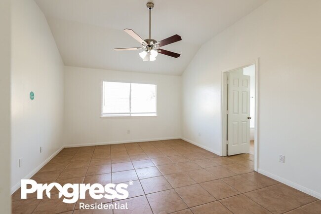 Building Photo - 4030 Jan St