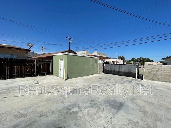 Building Photo - 414 N San Gabriel Ave
