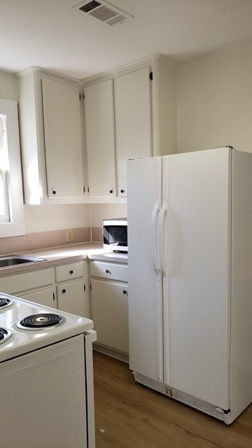 Building Photo - 502 E Abbey St