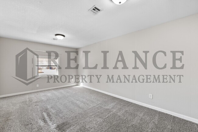 Building Photo - 2136 S Waco Ave