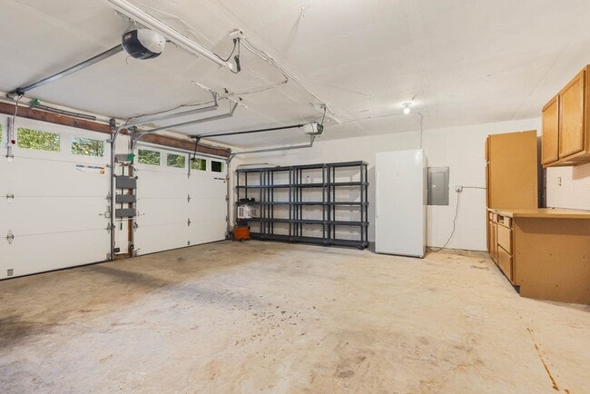 Building Photo - 14430 SE 194th St