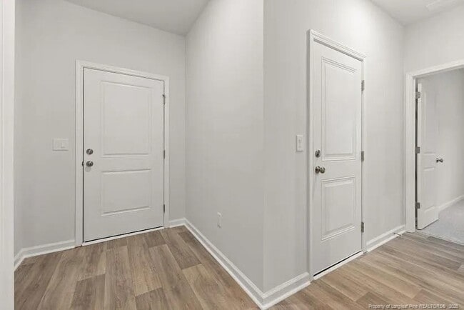 Building Photo - 347 Scottsdale Dr