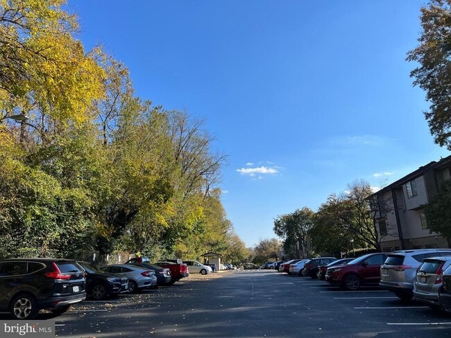 Building Photo - 1635 Westwind Way
