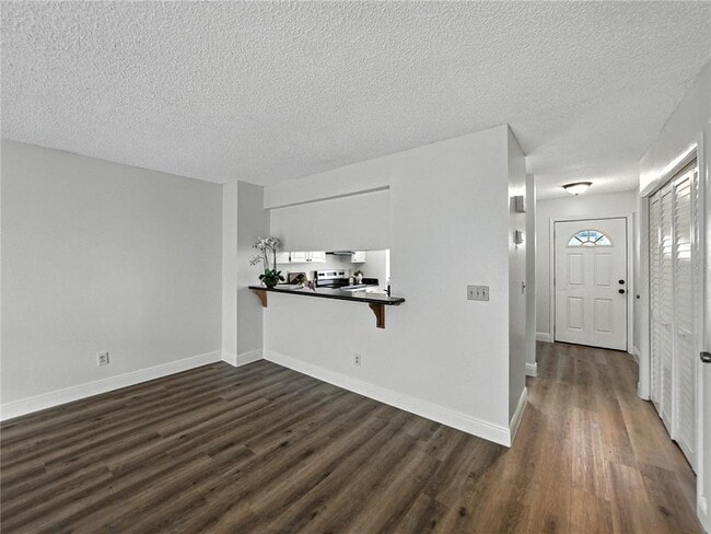Building Photo - 1816 Mill Run Cir