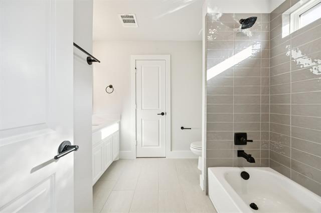 Building Photo - 9058 Hyacinth Ln