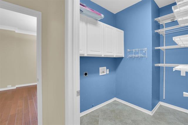 Building Photo - 1524 Endicott Dr