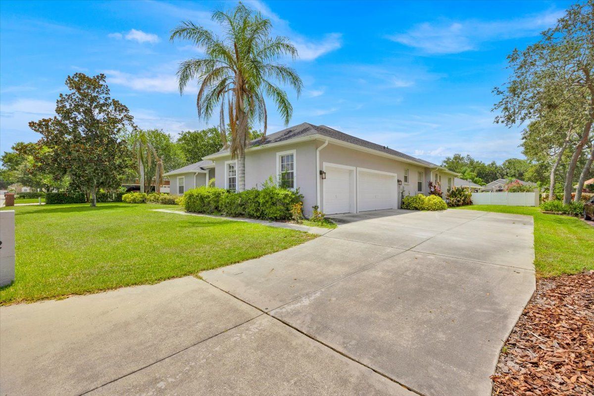 Building Photo - 832 Ashton Oaks Cir
