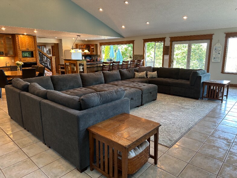 Building Photo - 3557 US-12