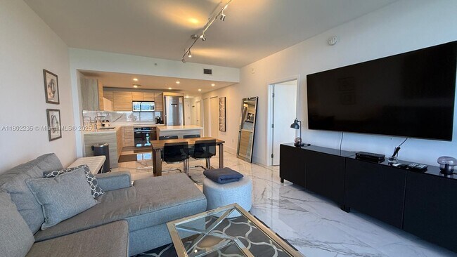 Building Photo - 16385 Biscayne Blvd