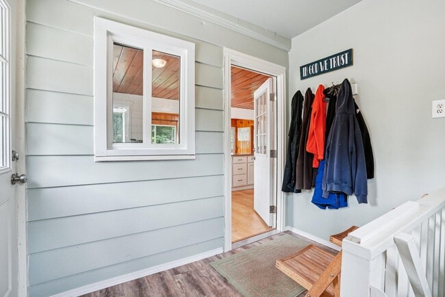 Building Photo - N3219 Cherry Rd