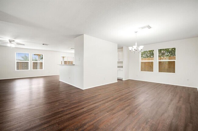 Building Photo - 14407 Acuna Ln