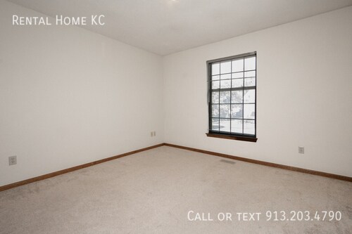 Building Photo - 5613 Riley-