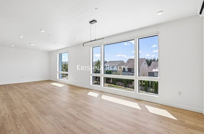 Building Photo - 7650 NW 170th Ave