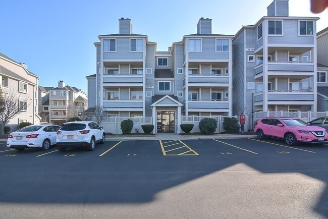 Primary Photo - 200 Falls Blvd
