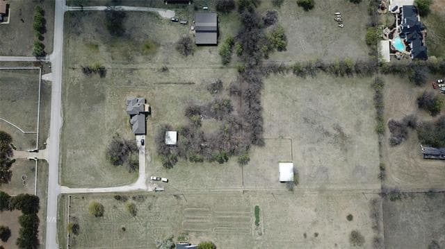 Building Photo - 2212 Virginia Ln