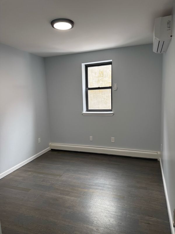 Building Photo - 2806 Mermaid Ave