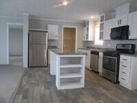 Building Photo - 153 Hawthorne Dr