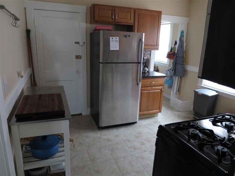 Building Photo - 12 Silvey Pl