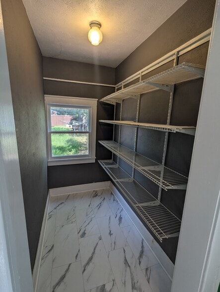 Pantry - 4526 Reiger Ave