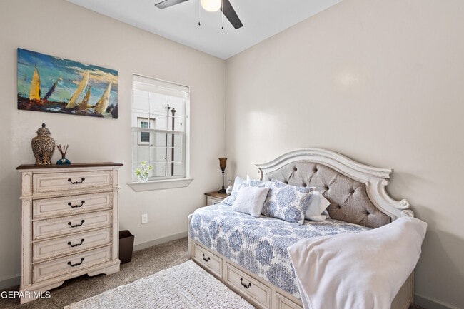 Building Photo - 328 Vin Raliuga Ct