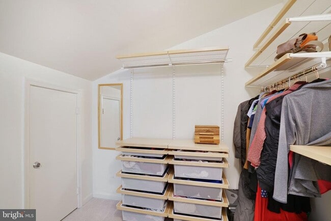 Building Photo - 4655 Lambert Dr