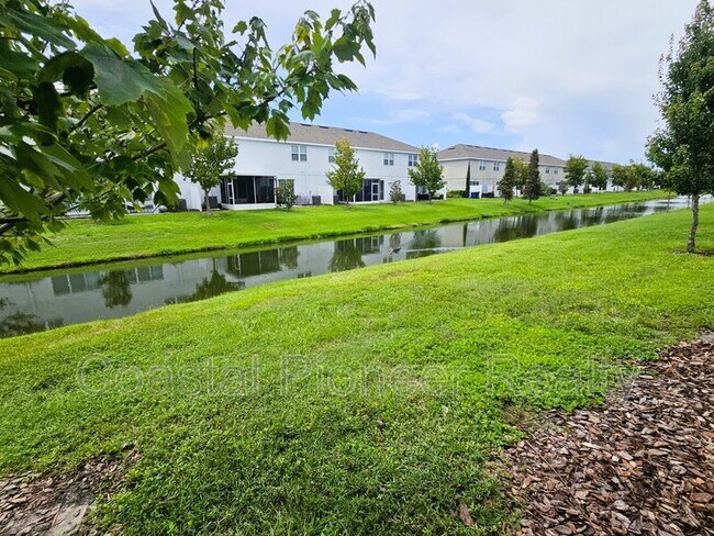 Building Photo - 7115 Grand Elm Dr