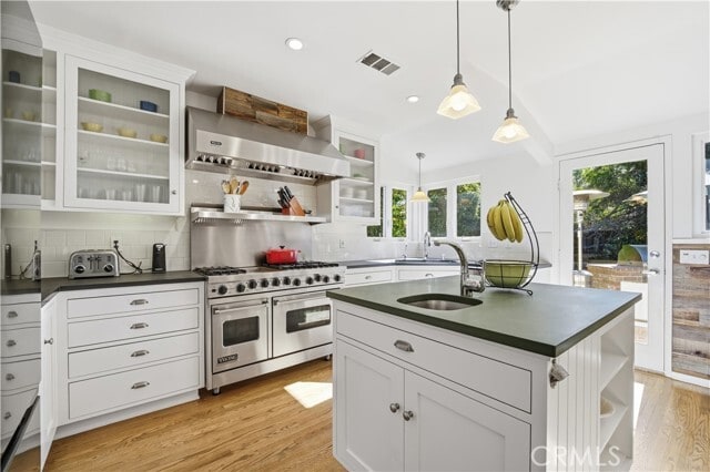 Building Photo - 16146 Otsego St