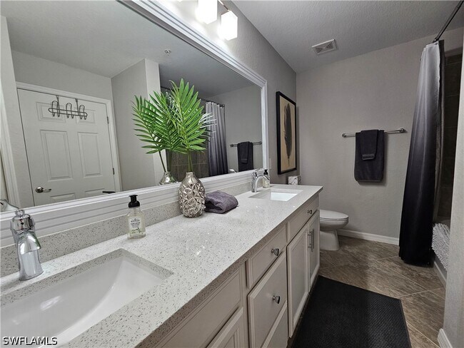 Building Photo - 9596 Trevi Ct